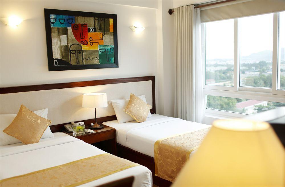 Starlet Hotel Нячанг Экстерьер фото