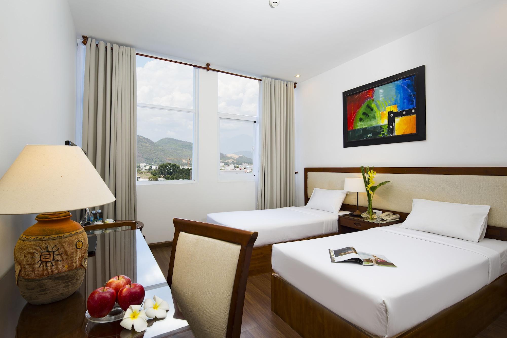 Starlet Hotel Нячанг Экстерьер фото